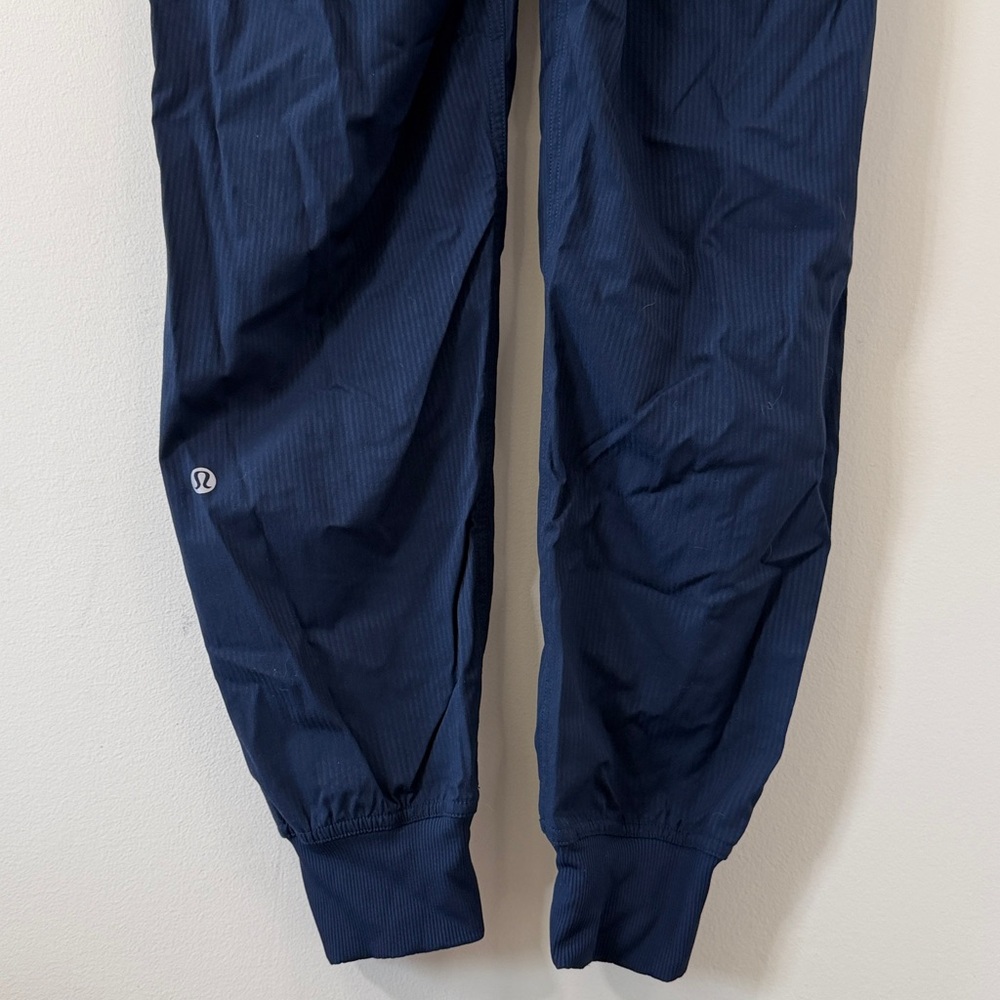 Lululemon Dance Studio Mid-Rise Jogger Full Length True Navy Size 6 - Picture 8 of 9